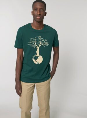 Tshirt homme manche courte couleur vert sapin avec le dessin d'un arbre sur une planète et sérigraphie de couleur beige.
