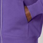 Veste sweat pour homme et femme en coton biologique de couleur mauve avec un dessin de montagne dans le dos et une inscription noté silence de sérigraphie beige.