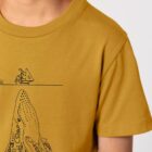 Tshirt enfant manche courte en coton biologique de couleur ocre avec un dessin représentant une baleine avec des motifs polynésiens en sérigraphie de couleur noir.