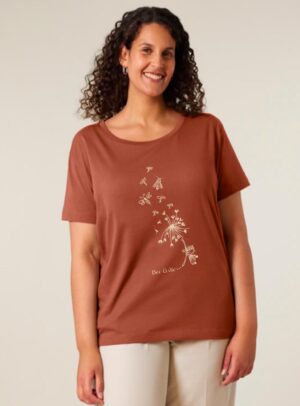 Tshirt femme à manche courte en coton biologique de couleur terracotta avec un dessin d'abeilles s'envolant d'un pissenlit . Avec une inscription ' Bee la vie ', la sérigraphie est de couleur beige