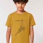 Tshirt enfant manche courte en coton biologique de couleur ocre avec un dessin représentant une baleine avec des motifs polynésiens en sérigraphie de couleur noir.
