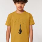 Tshirt enfant manche courte coton biologique couleur ocre avec le dessin d'une pyramide d'animaux sur la planète qui attrapent les étoiles. La couleur de sérigraphie est noir.