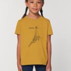 Tshirt enfant manche courte en coton biologique de couleur ocre avec un dessin représentant une baleine avec des motifs polynésiens en sérigraphie de couleur noir.