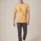 Tshirt manche courte en coton bio pour homme de couleur jaune blé avec un dessin représentant les cinq éléments et la sérigraphie est de couleur marron.