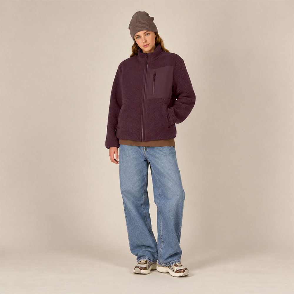 Polaire polyester recyclé femme couleur aubergine, vue de face.